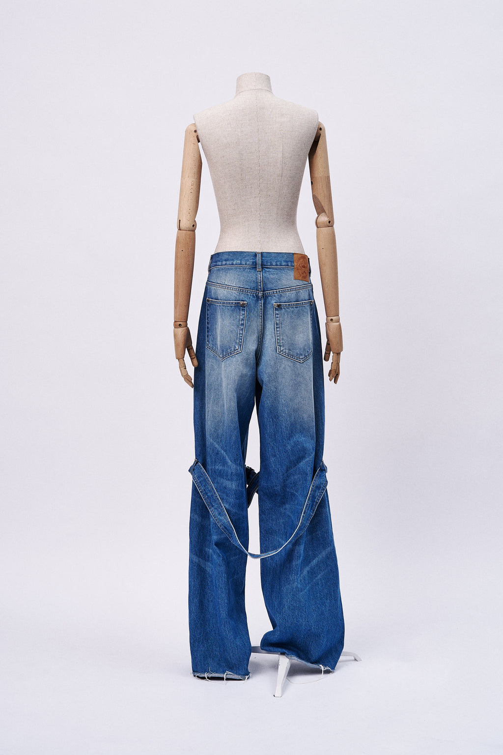Bondage Jeans
