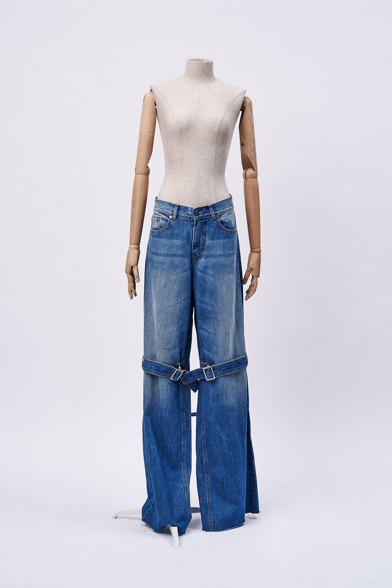Bondage Jeans