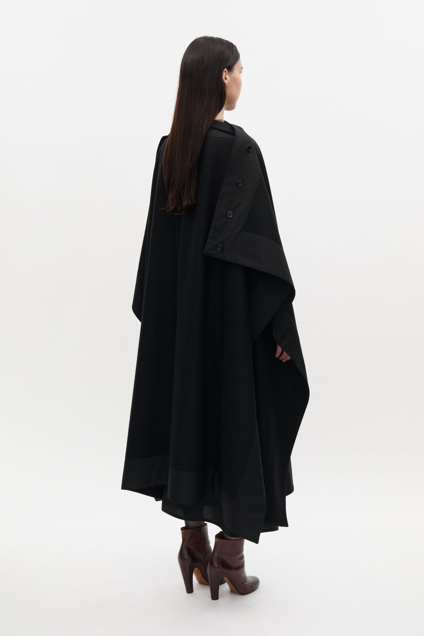 Blanket Cape - Taus