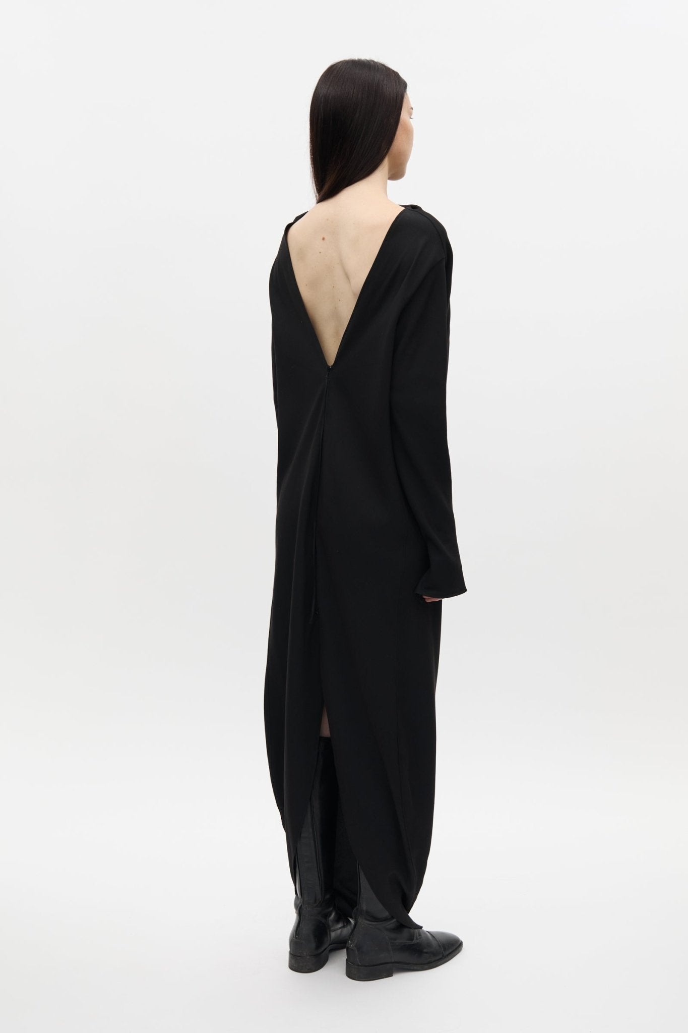 Open - Back Dress - Taus