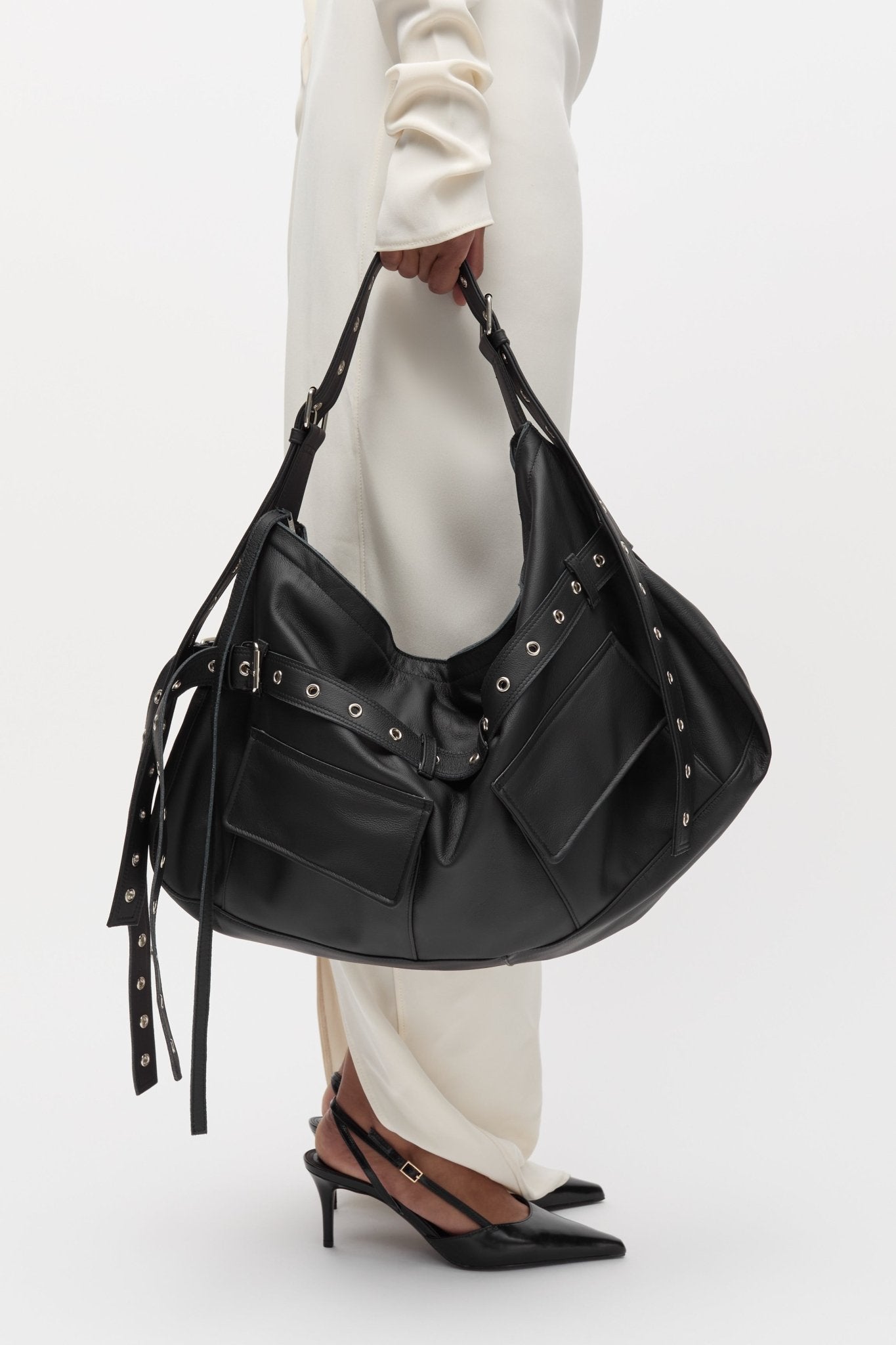 Juho Bag | Taus Official Online Shop
