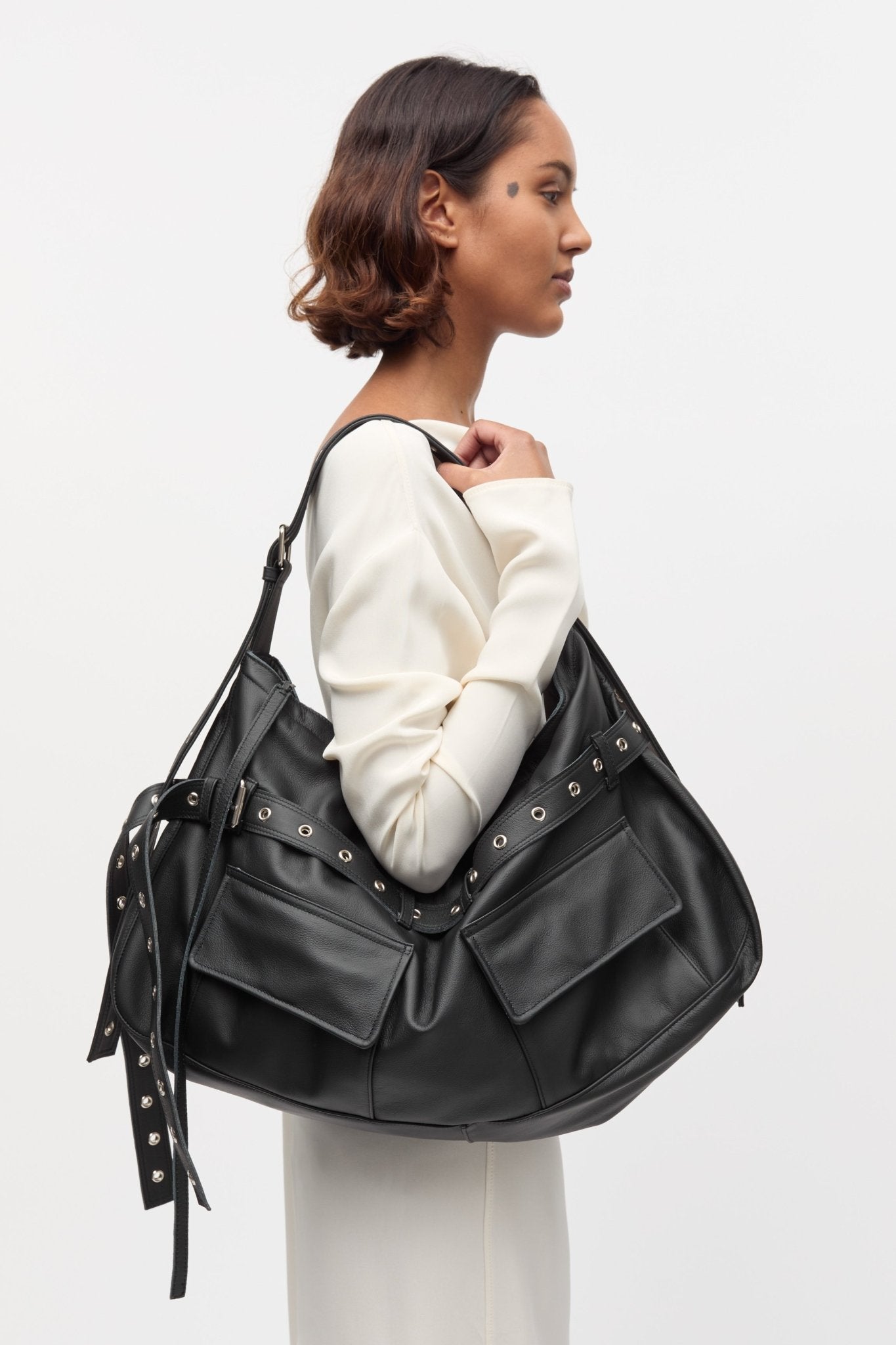 Juho Bag | Taus Official Online Shop